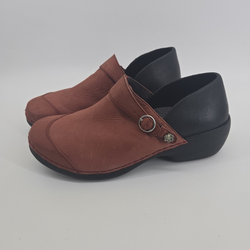 Rocky 4Eursole Sz 40 US 9 Nurse Clogs Brick Red Nubuck No Mark Slip Resistant